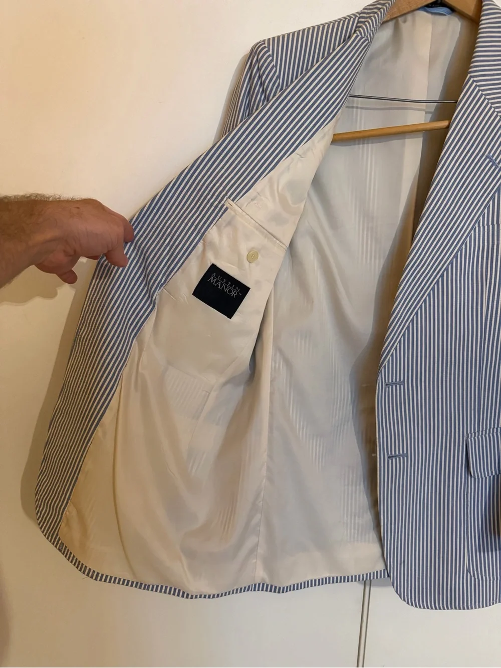 Men's Blue & White Striped Blazer - Classic Seersucker Style